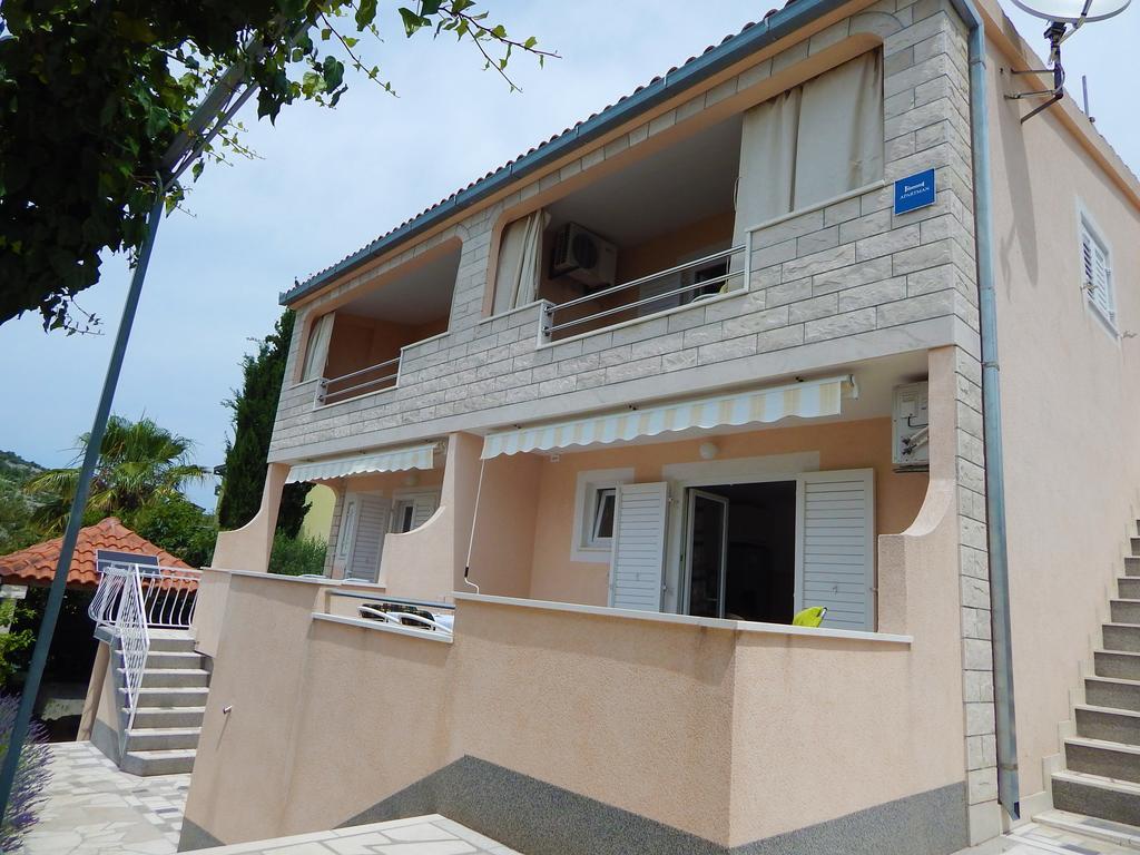 Apartments Nedjeljka Ražanj Esterno foto