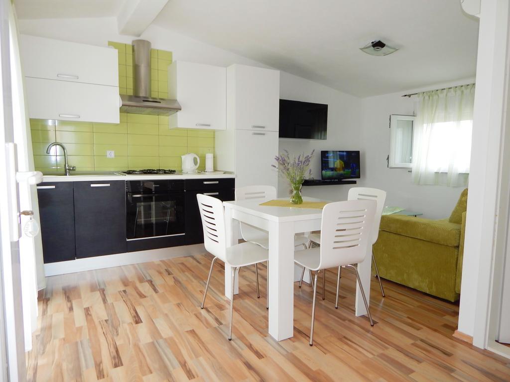 Apartments Nedjeljka Ražanj Esterno foto