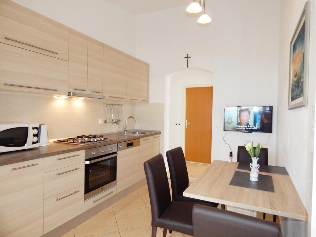 Apartments Nedjeljka Ražanj Camera foto