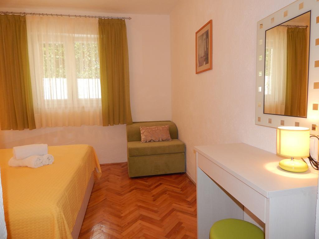 Apartments Nedjeljka Ražanj Camera foto